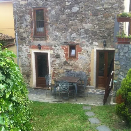 Antico Rustico Fra Vigneti E Uliveti *